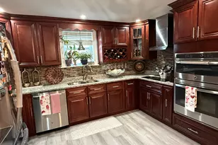71 Myrtle St, Brockton, MA 02301 - Photo 21