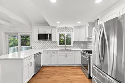 1155 Santuit Newtown Rd, Barnstable, MA 02635 - Photo 9
