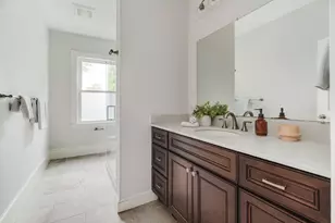 18 Cudworth St, Medford, MA 02155 - Photo 17