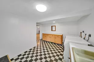 26 Beach St, Malden, MA 02148 - Photo 35