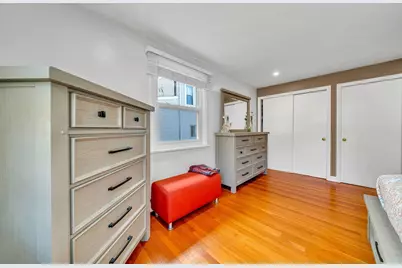26 Beach St, Malden, MA 02148 - Photo 23