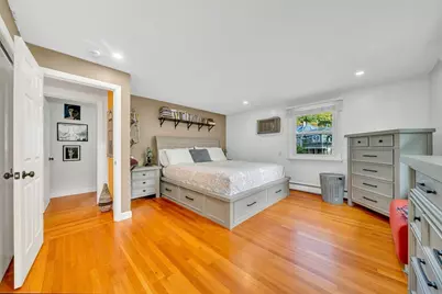 26 Beach St, Malden, MA 02148 - Photo 21