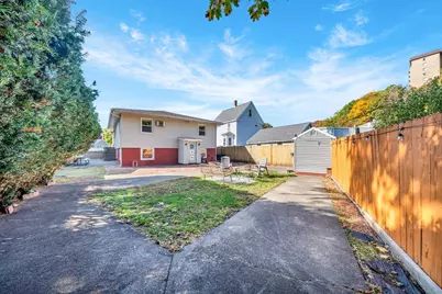 26 Beach St, Malden, MA 02148 - Photo 37