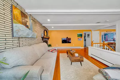 26 Beach St, Malden, MA 02148 - Photo 7