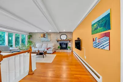 26 Beach St, Malden, MA 02148 - Photo 5