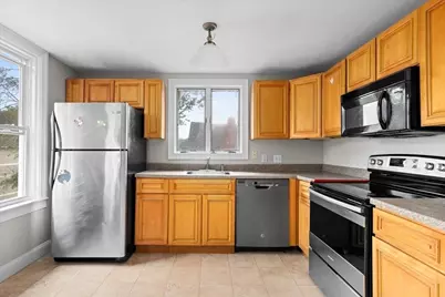 36 Cedar St, Worcester, MA 01609 - Photo 5