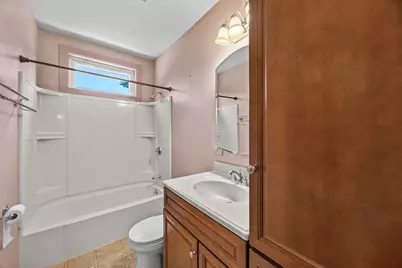 66 Nonotuck St, Holyoke, MA 01040 - Photo 39