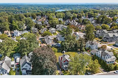 66 Nonotuck St, Holyoke, MA 01040 - Photo 7