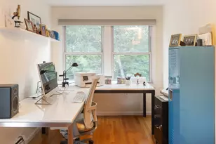 29 Pinecliff Rd, Boston, MA 02132 - Photo 21