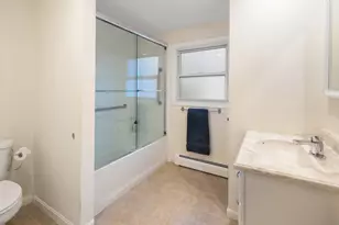 29 Pinecliff Rd, Boston, MA 02132 - Photo 19