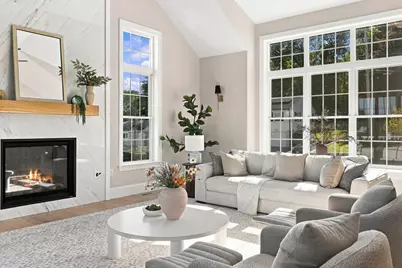 14 Liana St, Woburn, MA 01801 - Photo 3