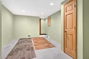 85 Steeple Chase Cir, Attleboro, MA 02703 - Photo 31