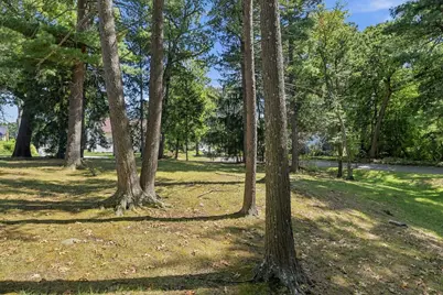 46 Rush St, Springfield, MA 01109 - Photo 7