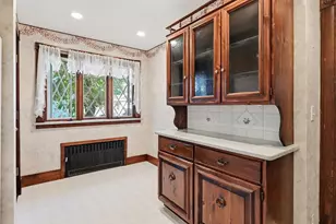46 Rush St, Springfield, MA 01109 - Photo 19