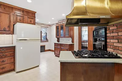 46 Rush St, Springfield, MA 01109 - Photo 15