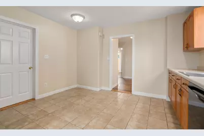 273 Medford St, Somerville, MA 02143 - Photo 23