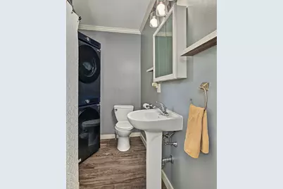 37 Elm St, Greenfield, MA 01301 - Photo 15