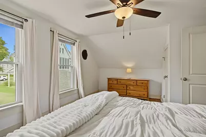 37 Elm St, Greenfield, MA 01301 - Photo 17