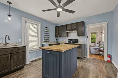 37 Elm St, Greenfield, MA 01301 - Photo 13