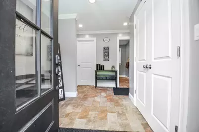 529 East St, Bridgewater, MA 02324 - Photo 5