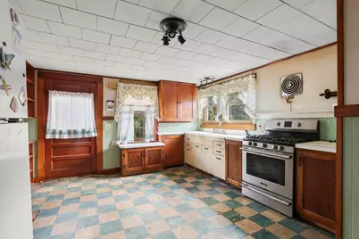2576 Cranberry Hwy, Wareham, MA 02571 - Photo 11
