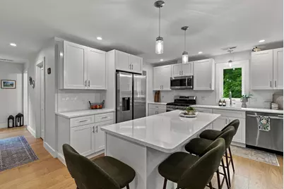24 Locust St, Salisbury, MA 01952 - Photo 5