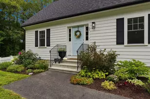 24 Locust St, Salisbury, MA 01952 - Photo 1