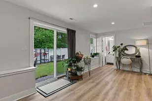 24 Locust St, Salisbury, MA 01952 - Photo 23