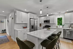24 Locust St, Salisbury, MA 01952 - Photo 1