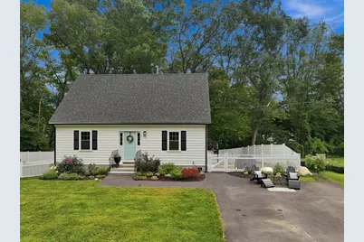 24 Locust St, Salisbury, MA 01952 - Photo 33