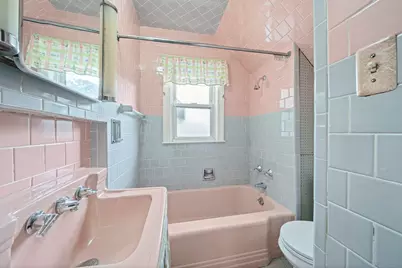 104 Fremont St, Somerville, MA 02145 - Photo 17