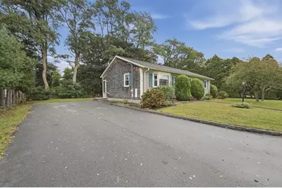 6 Lincoln Dr, Fairhaven, MA 02719 - Photo 3