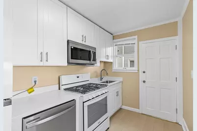 6 Coffin Avenue Ct, New Bedford, MA 02746 - Photo 7