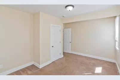 18 Dubois Street, Westfield, MA 01085 - Photo 5