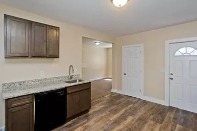 18 Dubois Street, Westfield, MA 01085 - Photo 3