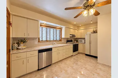 85 Boston Ave #2, Somerville, MA 02144 - Photo 3
