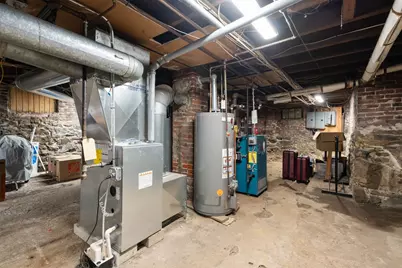 166 Albion St, Somerville, MA 02144 - Photo 33