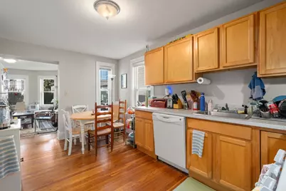 166 Albion St, Somerville, MA 02144 - Photo 3