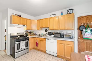 166 Albion St, Somerville, MA 02144 - Photo 9