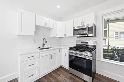 24 Birch St, Lynn, MA 01902 - Photo 13