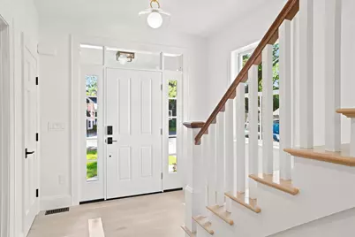 6 Plant St, Newburyport, MA 01950 - Photo 5