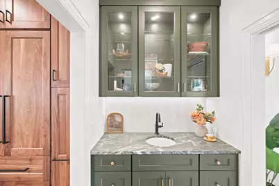 6 Plant St, Newburyport, MA 01950 - Photo 9