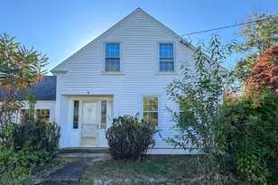 137 Damon Rd, Ashby, MA 01431 - Photo 3