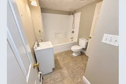 137 Damon Rd, Ashby, MA 01431 - Photo 15