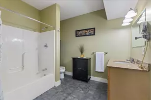 4 Mechanic St, Merrimac, MA 01860 - Photo 19