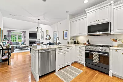 900 Lynnfield Street #6, Lynnfield, MA 01940 - Photo 3