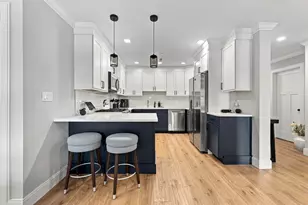 1721 Centre St, Boston, MA 02132 - Photo 7