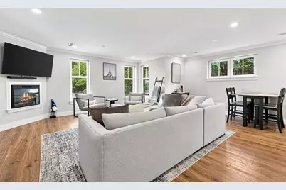 1721 Centre St #204, Boston, MA 02132 - Photo 5