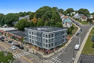 1721 Centre St, Boston, MA 02132 - Photo 31