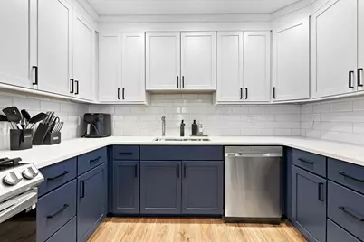 1721 Centre St #204, Boston, MA 02132 - Photo 9